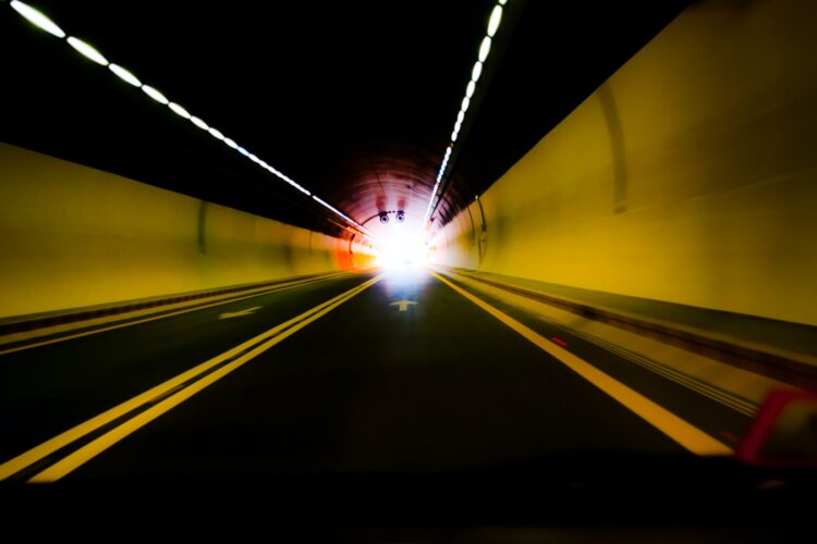  Licht am Ende des Tunnels