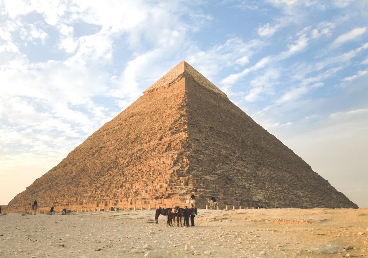  Puppentheater: Die Pyramüde
